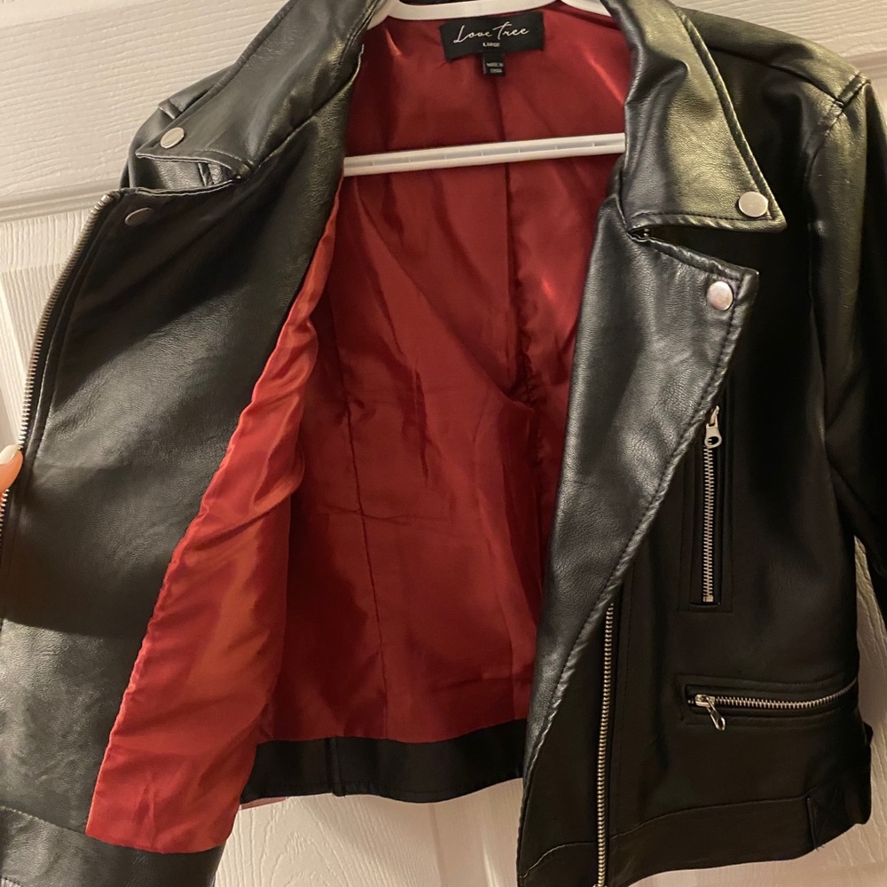 Leather jacket - Picture 2 of 2